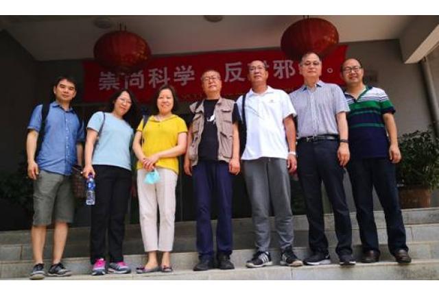 中科院植物所北京植物园及南京宿根花卉植物园来我园交流访问
