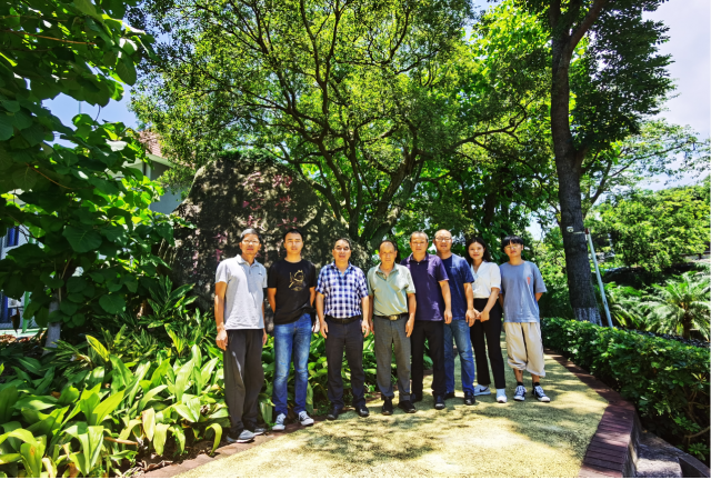 西双版纳植物园许又凯研究员带队来园交流指导