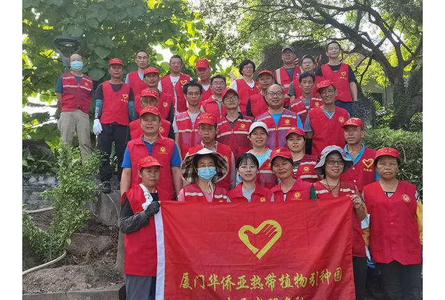 “喜迎中秋 欢度国庆”洁净家园活动
